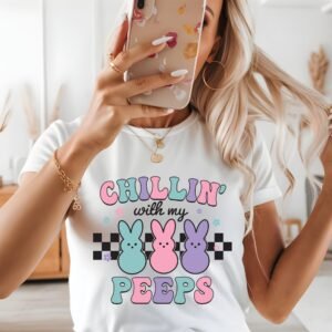Weißes Damen-T-Shirt mit Hasenmotiv – "Chillin' With My Peeps" I Süßes Damen-Shirt – "Chillin' With My Peeps" mit Hasen